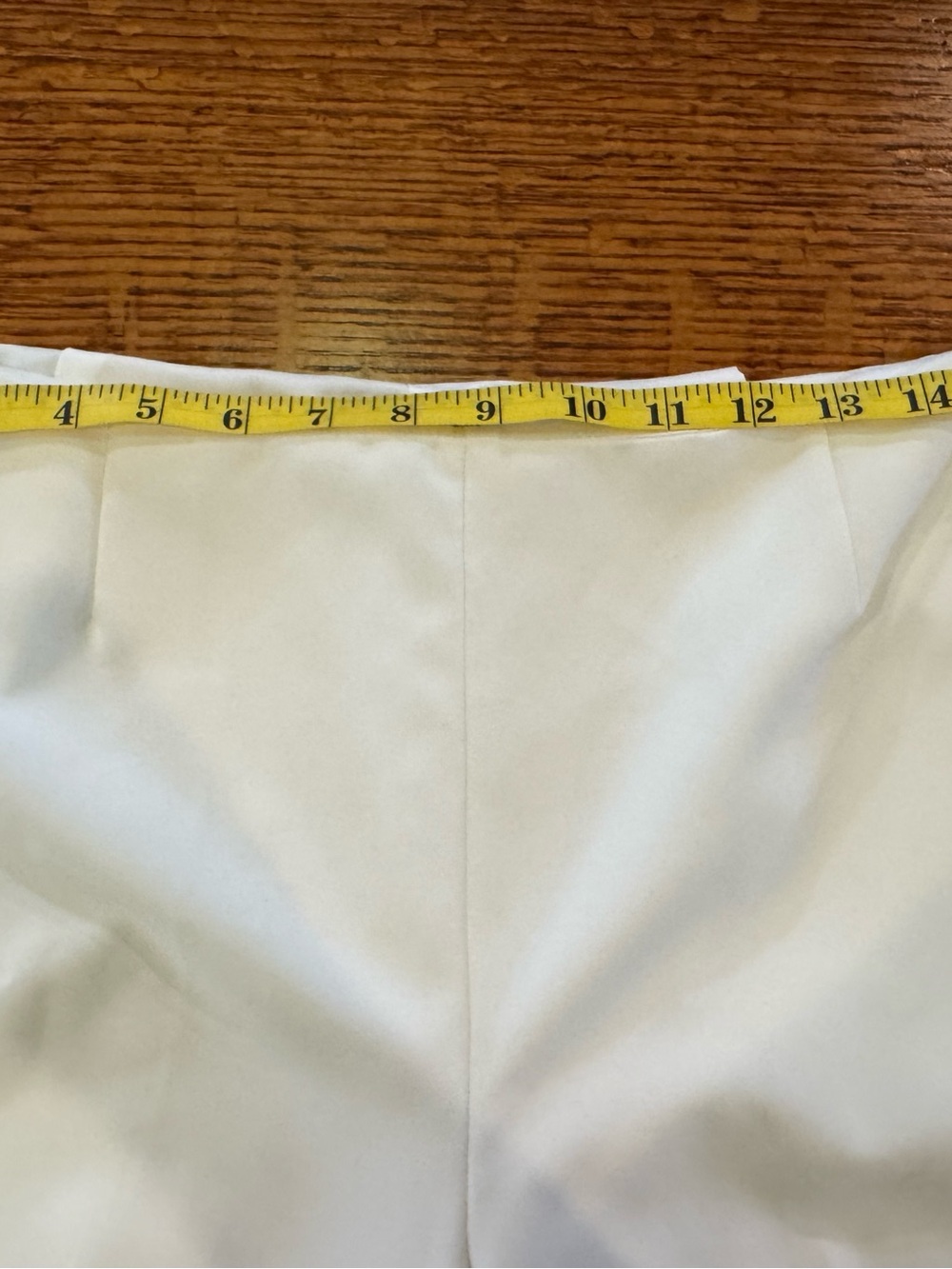 Neiman Marcus Lined Cropped White Ankle Pant - Picture 5 of 9
